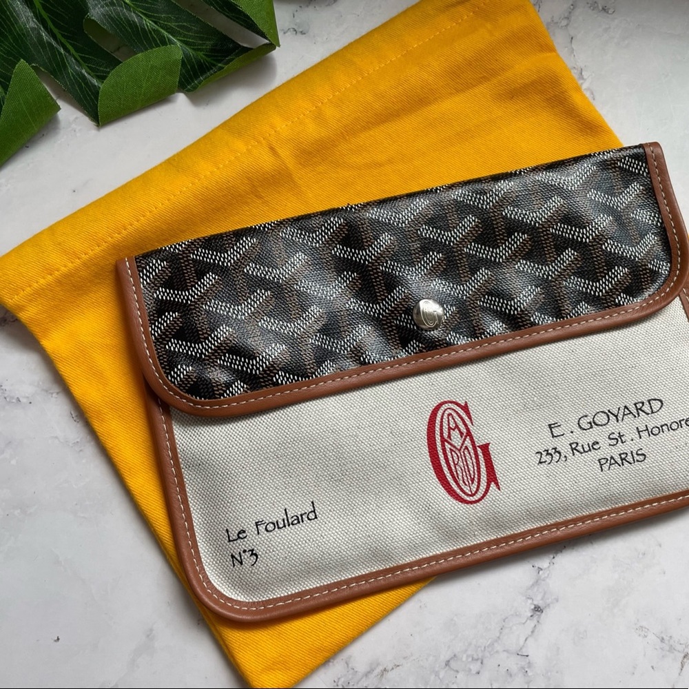 Goyard Women's Le Foulard Black Tan No 3 Pink Green Silk Scarf & Pouch Clutch